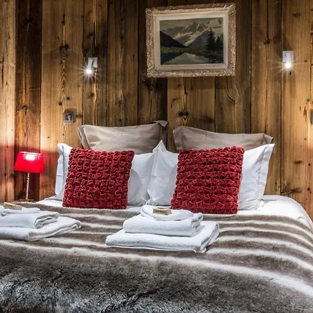 Chalet Baby Bear *